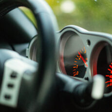 Sprit sparen beim Autofahren? 8 Tipps, um den Verbrauch zu senken